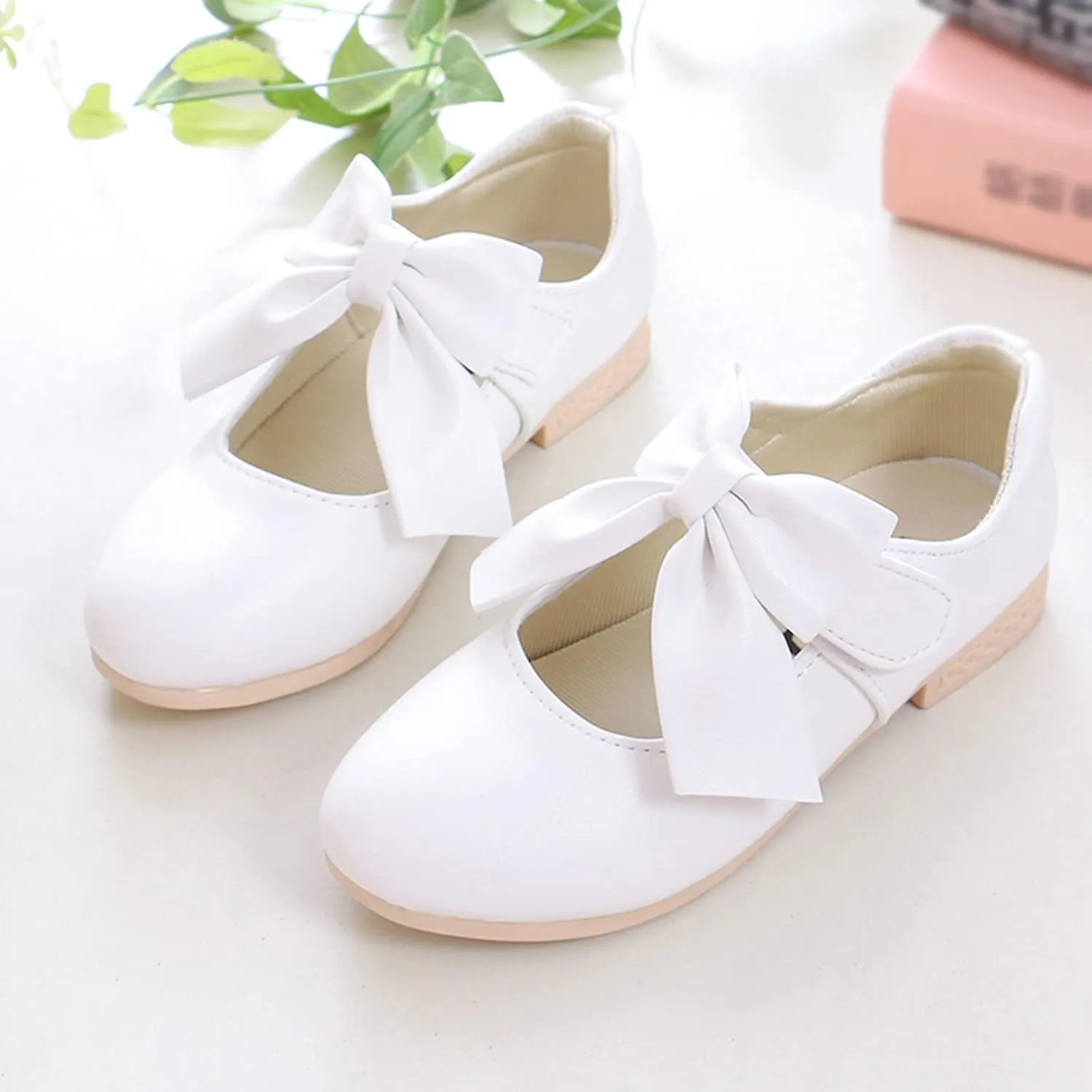 Dance Ballet Performance Leather Shoes for Girls Kids Slip On Indoor Light Shoes with Bows Childrens Cozy Soft Shoes