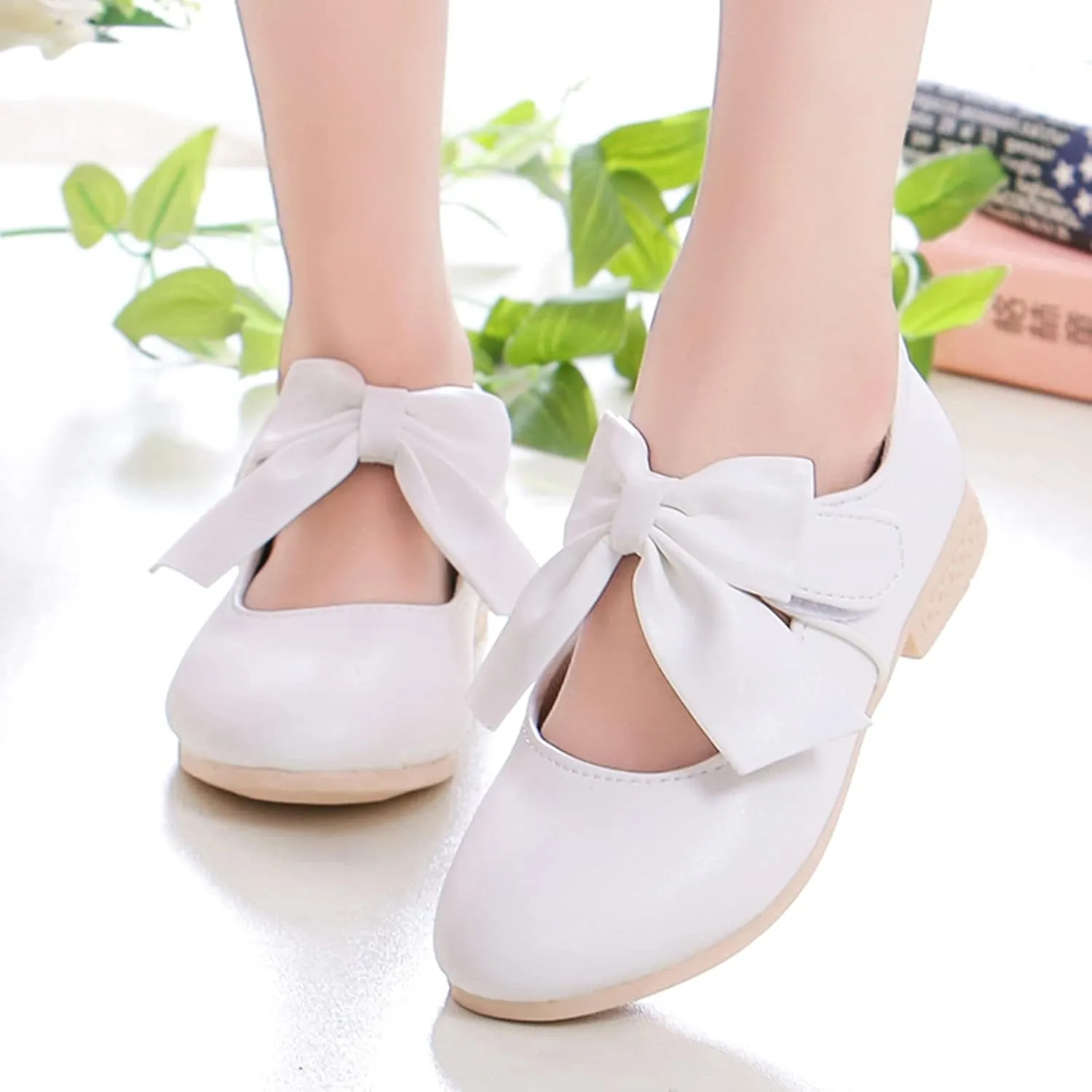 Dance Ballet Performance Leather Shoes for Girls Kids Slip On Indoor Light Shoes with Bows Childrens Cozy Soft Shoes