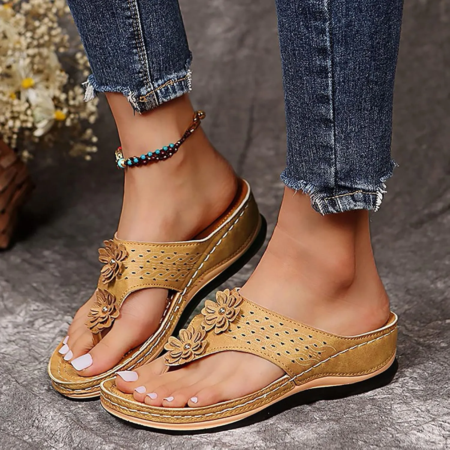 Eduavar Summer Sandals for Women 2023, Womens Sandals Dressy Summer Breathable Flip Flops Summer Beach Sandals Slippers