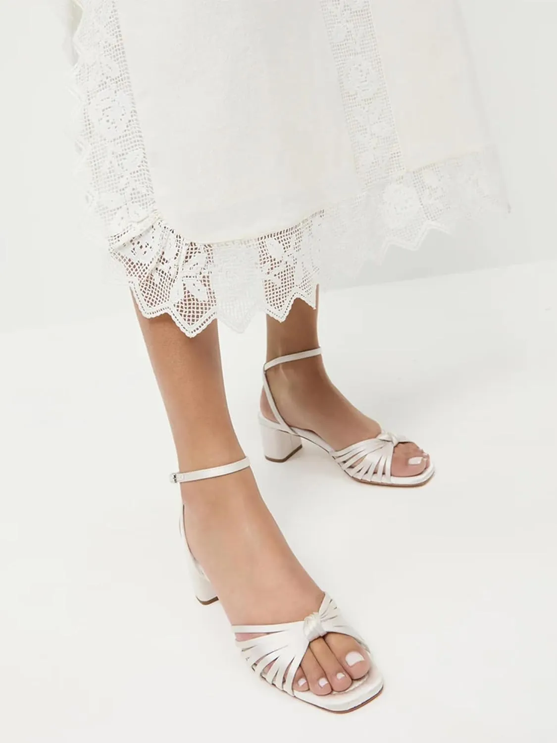 JORISTIMO Women's Bow Knot Heeled Sandals Raffia Espadrilles Open Square Toe Block Slingback Adjustable Ankle Strap Chunky Heels
