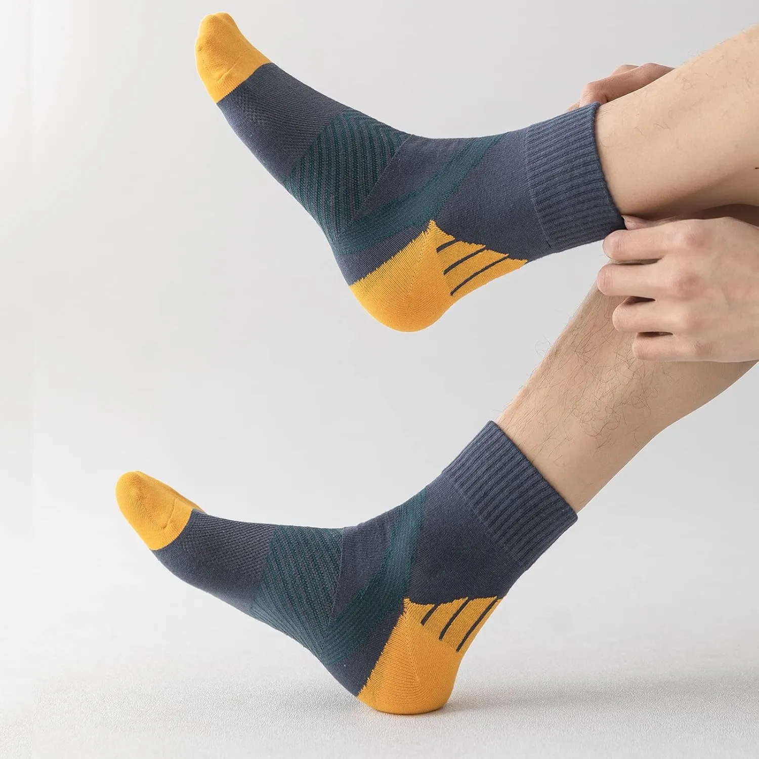 J.WMEET Men's Quarter Ankle Socks Athletic Running Hiking Cushion Performance Ventilation Sports Cotton Socks 6 Pack