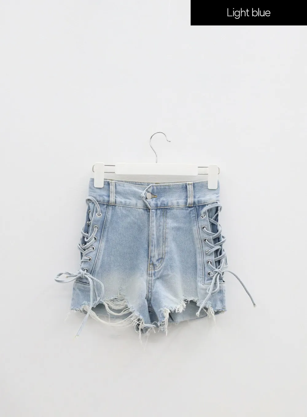 Side Lace-Up Shorts IM309