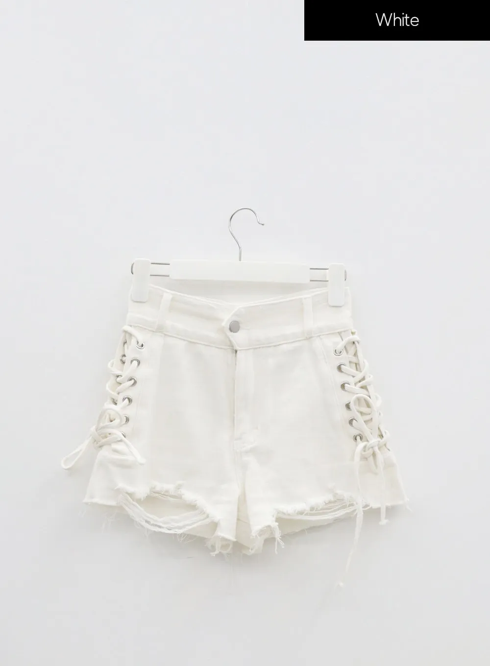 Side Lace-Up Shorts IM309
