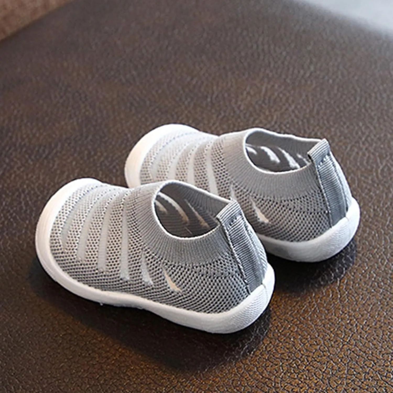 Summer and Autumn Cute Girls Flying Woven Mesh Breathable Flat Solid Color Slip On Comfortable Girls Size 1